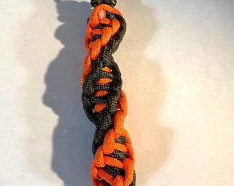 DNA Paracord keychain