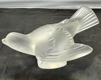Lalique France Frosted Crystal Sparrow "Coléreux" Angry Bird Figurine #11633