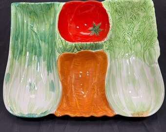 Bandeja de servir dividida para verduras, estilo mayólica japonesa, del grupo Haldon, año 1983.