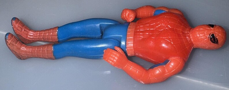 Vtg 1975 Mego Pocket Heroes Spider-Man 4" Figure Rare Blue Arm Variant Marvel Bild 5