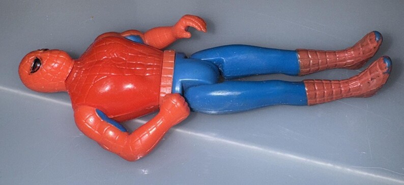 Vtg 1975 Mego Pocket Heroes Spider-Man 4" Figure Rare Blue Arm Variant Marvel Bild 7