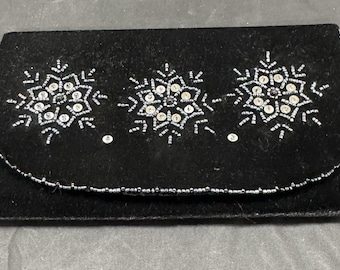 Bolso de mano vintage de terciopelo negro de los años 50 con cuentas, copo de nieve y diamantes de imitación, bolso de noche KIN con cierre a presión
