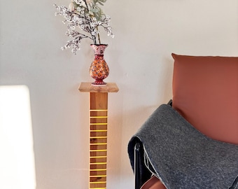 Lámpara de pie de madera con luz LED, lámpara de torre escultural de madera maciza, lámpara de pie rústica moderna, decoración ambiental para el hogar.