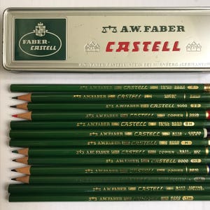 13 Vintage A.W.FABER-CASTELL Bleistifte: „CASTELL“ Graphite / Copying + Tin - Germany