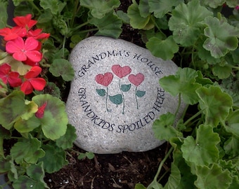 Grandma's House - Engraved Stone with Heart Flowers