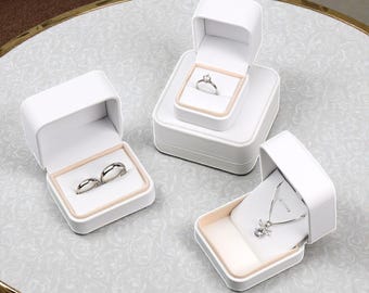 White Jewelry Gift Box Set | Ring & Necklace Display