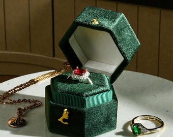 Emerald Green Velvet Hexagon Ring Box | Proposal Jewelry Case