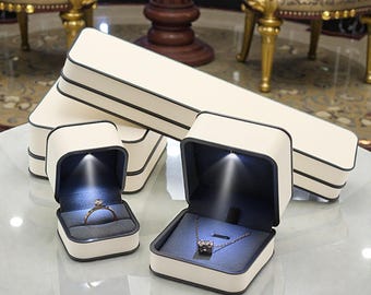 LED Jewelry Box | Lighted Engagement & Proposal Holder for Ring, Necklace, Bracelet and Earrings