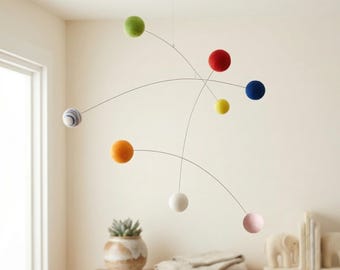 Móvil artístico equilibrante, decoración con 8 bolas de colores, decoración colgante para habitación infantil, adorno cinético moderno, regalo para artistas, regalo para mamás primerizas, estilo Mondrian