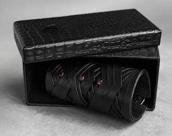 Legacy of the Crimson Night – Limited Edition Assassin Bracer
