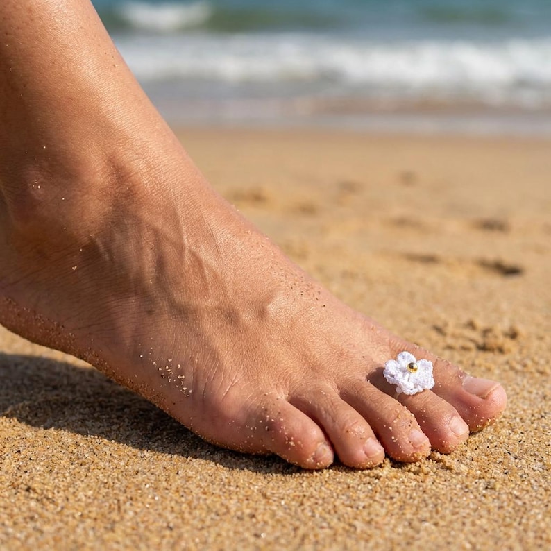 adjustable toe ring,tiny toe ring with floral , no tarnish toe rings, image 1