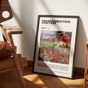 Plakat Manchester United, Dekoracja Manchester United, Prezent dla kibica Manchester United, Grafika ścienna Manchester United, Plakat piłkarski, Prezent piłkarski, Pobieranie cyfrowe zdjęcie 2
