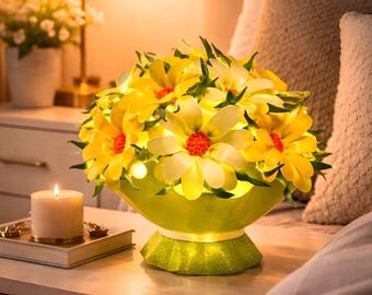 Yellow daisy flower lamp, botanical floral table light for cozy bedroom, cottagecore sunny decor, Mothers Day gift her