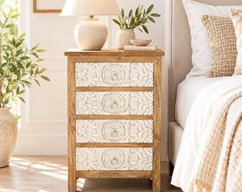 Handgeschnitzte Kommode aus Mangoholz | Kommode mit 4 Schubladen | Weißer, geschnitzter Boho-Schlafzimmerschrank | Rustikale indische Aufbewahrungsmöbel