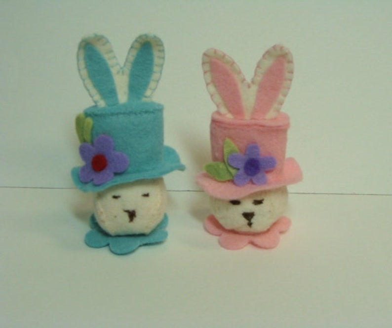 Makes 2 or Bunny Shelf Sitters 2-12 by 2 DIY Hand Sewing Kit with Precut Wool Blend Felt Pieces Little 3D-Snowball Snowmen,Witches