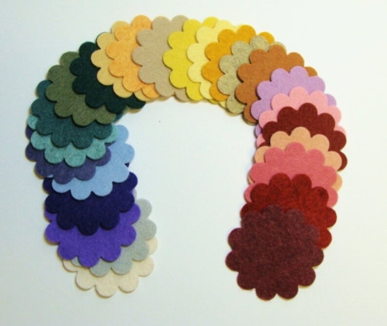 1/" orange felt circles 25 pieces