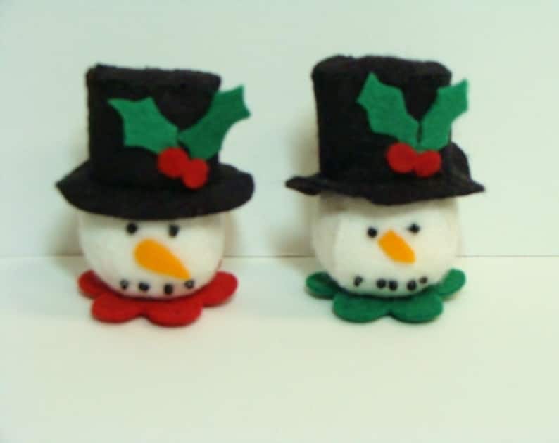 Makes 2 or Bunny Shelf Sitters 2-12 by 2 DIY Hand Sewing Kit with Precut Wool Blend Felt Pieces Little 3D-Snowball Snowmen,Witches