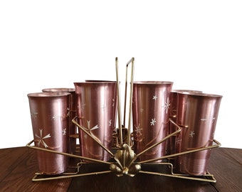 Juego de vajilla de cobre de mediados de siglo con soporte - Juego de 8 vasos de estilo atómico a juego de aluminio vintage West Bend - Decoración de cocina - RARO