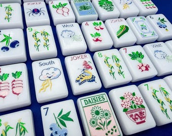 Vintage Mahjong Mah-Jong Jongg Set Bakelite 152 Tiles