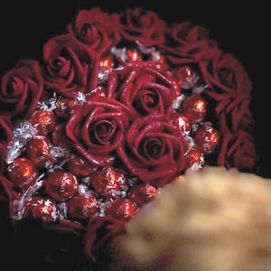 Luxury Chocolate Bouquet – Ferrero Rocher & Lindt, Elegant Gift Box image 2
