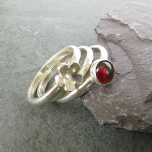 Garnet stacking ring set, Sterling silver flower ring,  Gift for January birthday, Red gemstone jewellery