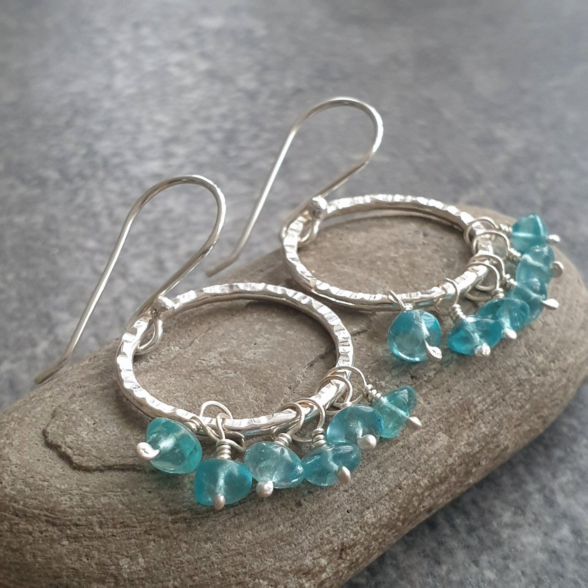 Boucle D'Oreille Pendante Howlite Bleu Turquoise & Cristal - Métal Argenté, Fermoir Dormeuse