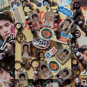 Stray Kids Stay Hideout 4e generatie fankit authentieke dubbelzijdige ID-fotosleutelhangers