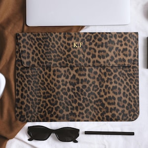 Leopard Print Gold Name Personalization Leather Laptop Sleeve, Fits 13–16 inch Laptops Protective Case with Magnetic Closure