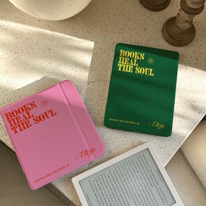 Books Heal The Soul Kindle Case, Personalized Bookish Quote Cover, Cozy Reader Kindle Cover for Paperwhite 12th 7", Kindle 2024, Kobo Libra