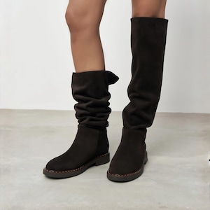 Botas altas de ante marrón / Botas holgadas sin cordones / Botas de caña larga para mujer