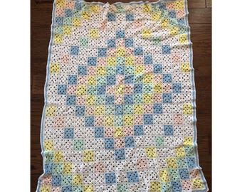 Vintage Handmade Crochet Unisex Baby Blanket Pastel 52x43 in