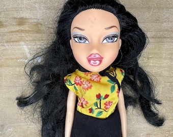 Vintage Bratz 2001 Jade Doll Black Hair Asian Pink Lips Beautiful No Shoes