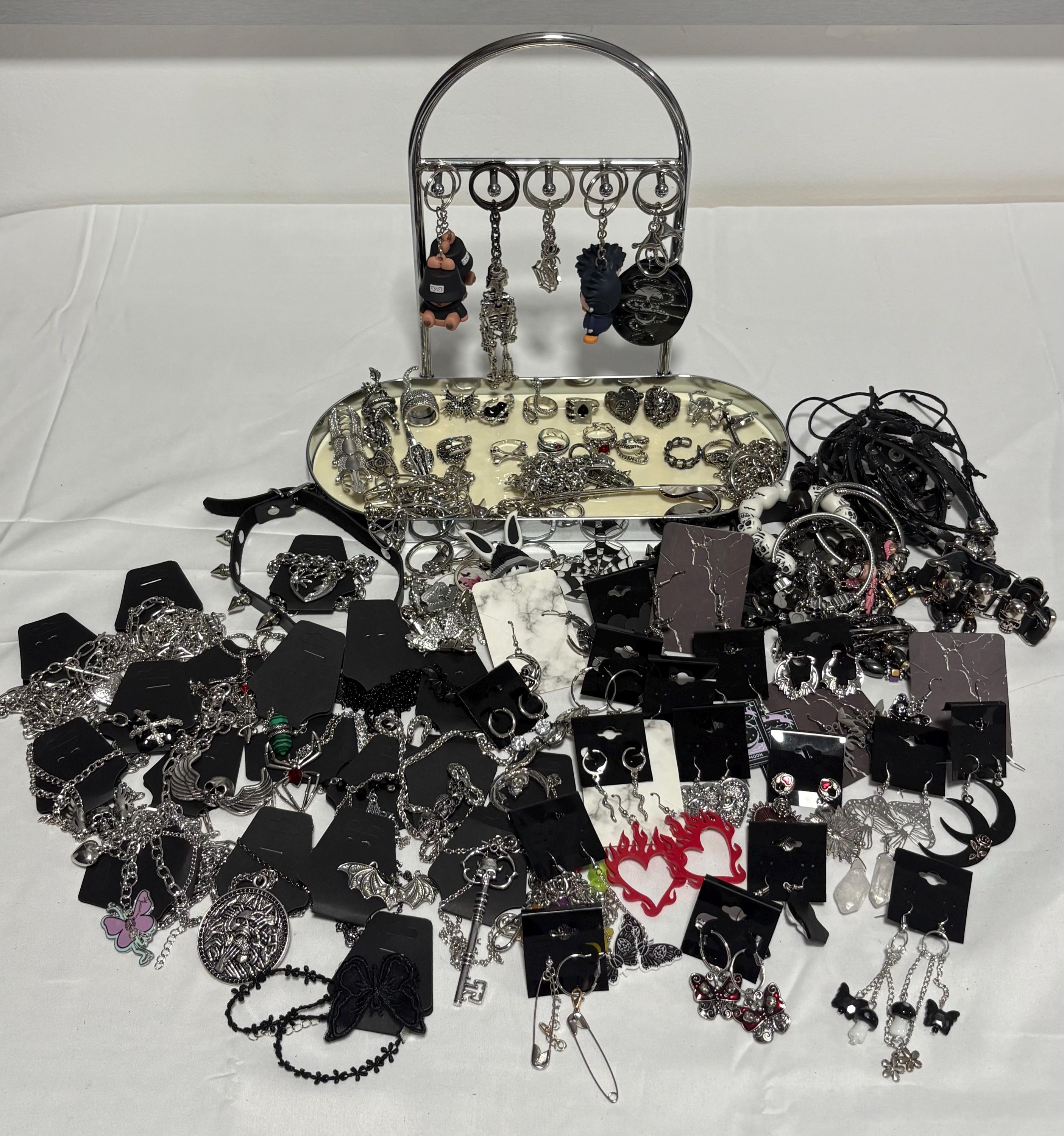 Mystery jewelry bag - Etsy 日本