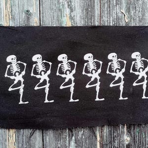Danspatch skelet | Griezelige enge skeletten Meme | Punk, gothic, metal, doe-het-zelf | Zeefdruk