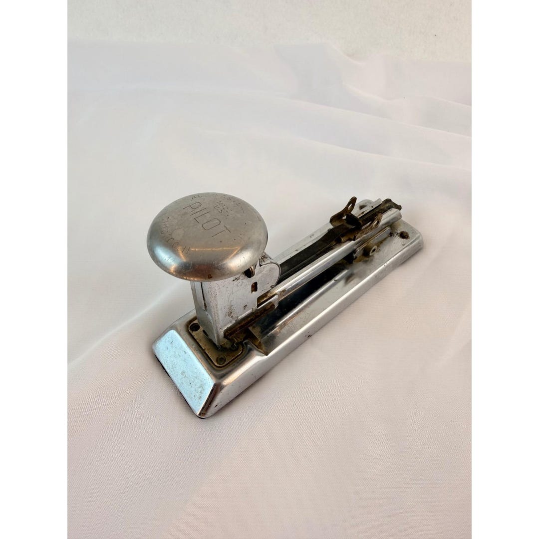Stapler Pilot Vintage Ace Fastener Corp Pilot Model 402 Chrome Stapler Chicago USA ...