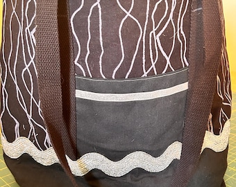 Moderne schwarze & silberne Einkaufstasche - handgefertigte Schultertasche für jeden Tag