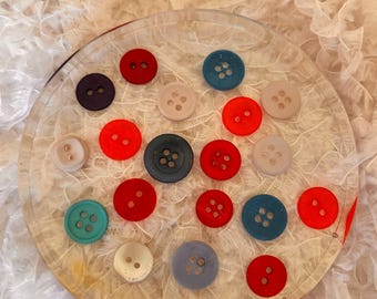 Roter, weißer und blauer Untersetzer aus Resin