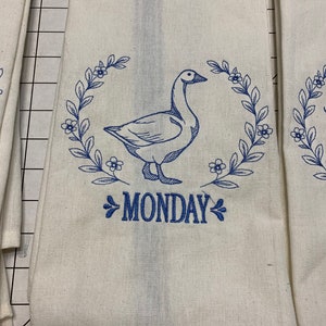 7  FARM ANIMALS days of the week kitchen towels free shipping