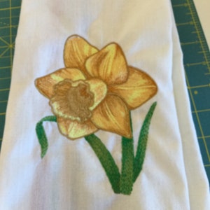 New Tea Kitchen towel embroidered Daffodil