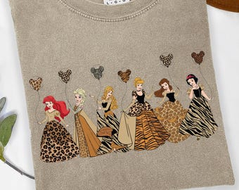 Comfort Colors Disney Prinzessinnen Tierdruck Shirt, Leopard Gepard Kuh Disney T-Shirt, Ariel Elsa Belle Aschenputtel Schneewittchen, Disney Squad Trip