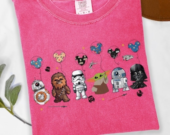 Camiseta Comfort Colors com Balões de Star Wars, Camiseta com Orelhas do Mickey de Star Wars, Camiseta de Férias em Família da Disney, Camiseta com Baby Yoda, Darth Vader, R2-D2 e Chewbacca