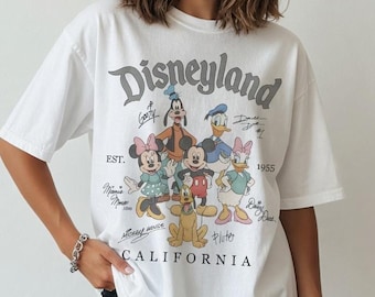 Disneyland T-Shirt, Vintage Disney Tee, Cute Mickey Mouse Shirt, Disneyland Souvenir Gift, Family Gift for Disney Fans, Birthday Present