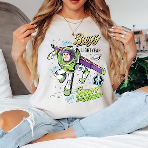Sudadera de Buzz Lightyear, Camiseta "Hasta el infinito y más allá", Viaje familiar de Toy Story, Camiseta de Disney Space Ranger, Viaje a Disneyland, Toy Story retro imagen 5