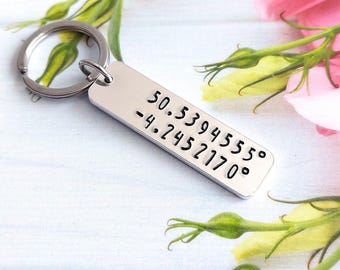 Personalised Coordinates Keyring, Custom Latitude Longitude Gift, GPS Keychain, Map Location, Couples Anniversary Gift