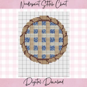 Op de afbeelding: Een digitale kruissteekkaart met een taartontwerp. De taart heeft een bruine korst, een bruin rooster en een blauw en bruin geblokte vulling. De woorden "Needlepoint Stitch Chart" en "Digital Download" zijn in cursief geschreven.