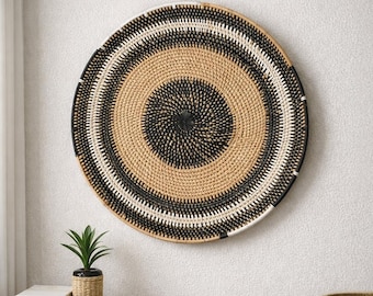 Handwoven Rattan Wall Decor – Round Natural Wall Art, Boho Home Decor, Handmade Decorative Wall Hanging (30 cm)