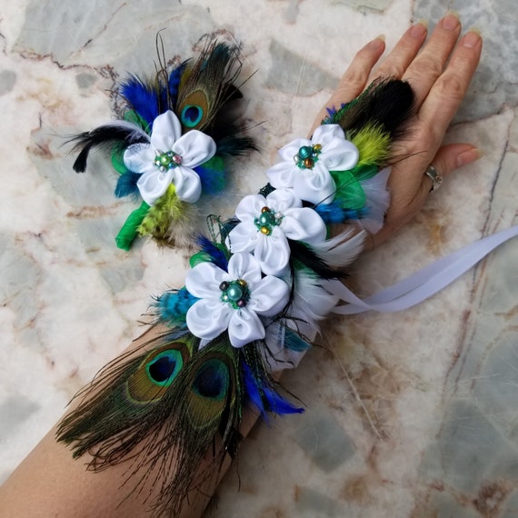 Peacock Feather Corsage Boutonniere Set: Swarovski Pearl  display picture 1