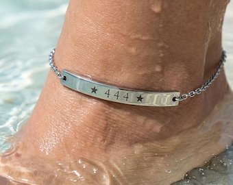 Bracelet de cheville chiffre 444, bracelet minimaliste en acier inoxydable gravé, bijoux spirituels
