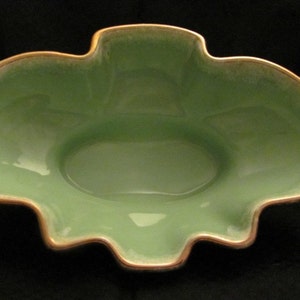 USA Mint Green Decorative Pottery number 602 Gold and White drip rim NICE leaf shape image 2