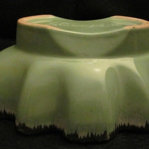 USA Mint Green Decorative Pottery number 602 Gold and White drip rim NICE leaf shape image 4